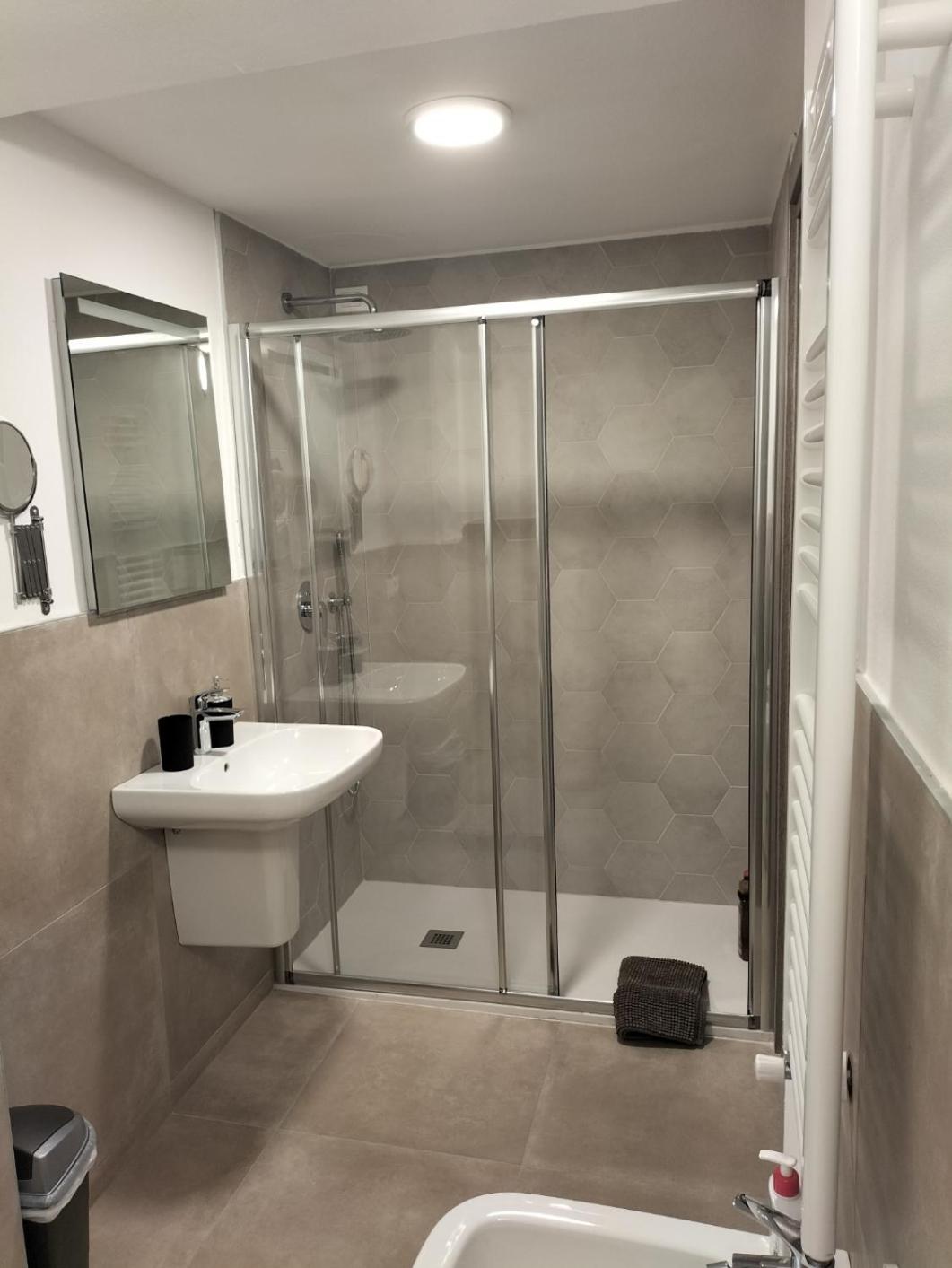 Unicumhouse Verona Ruang foto
